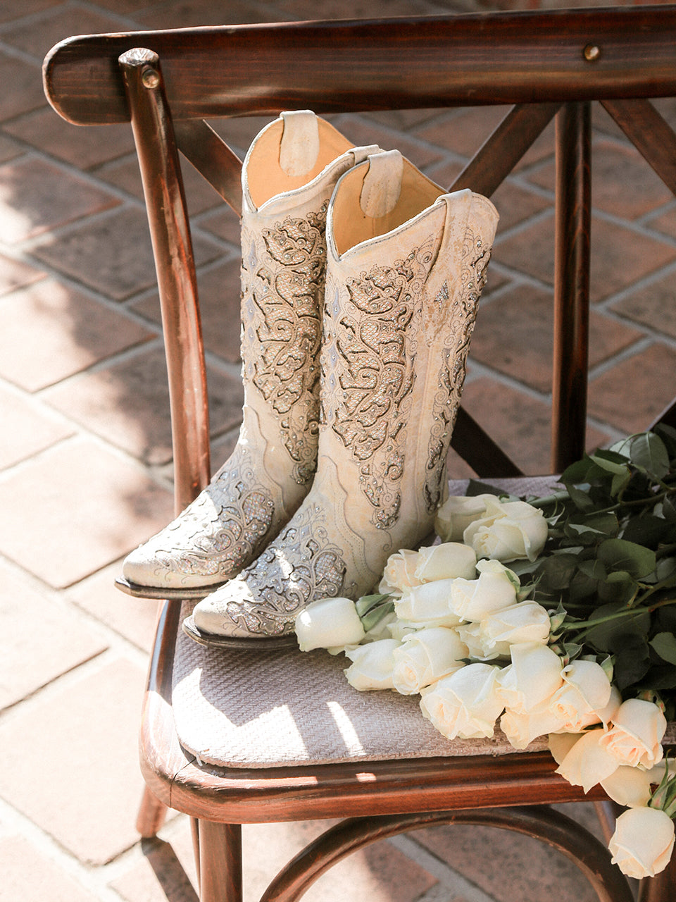 Corral Women’s White Glittered Inlay and Crystal Snip-Toe Wedding Cowboy Boot