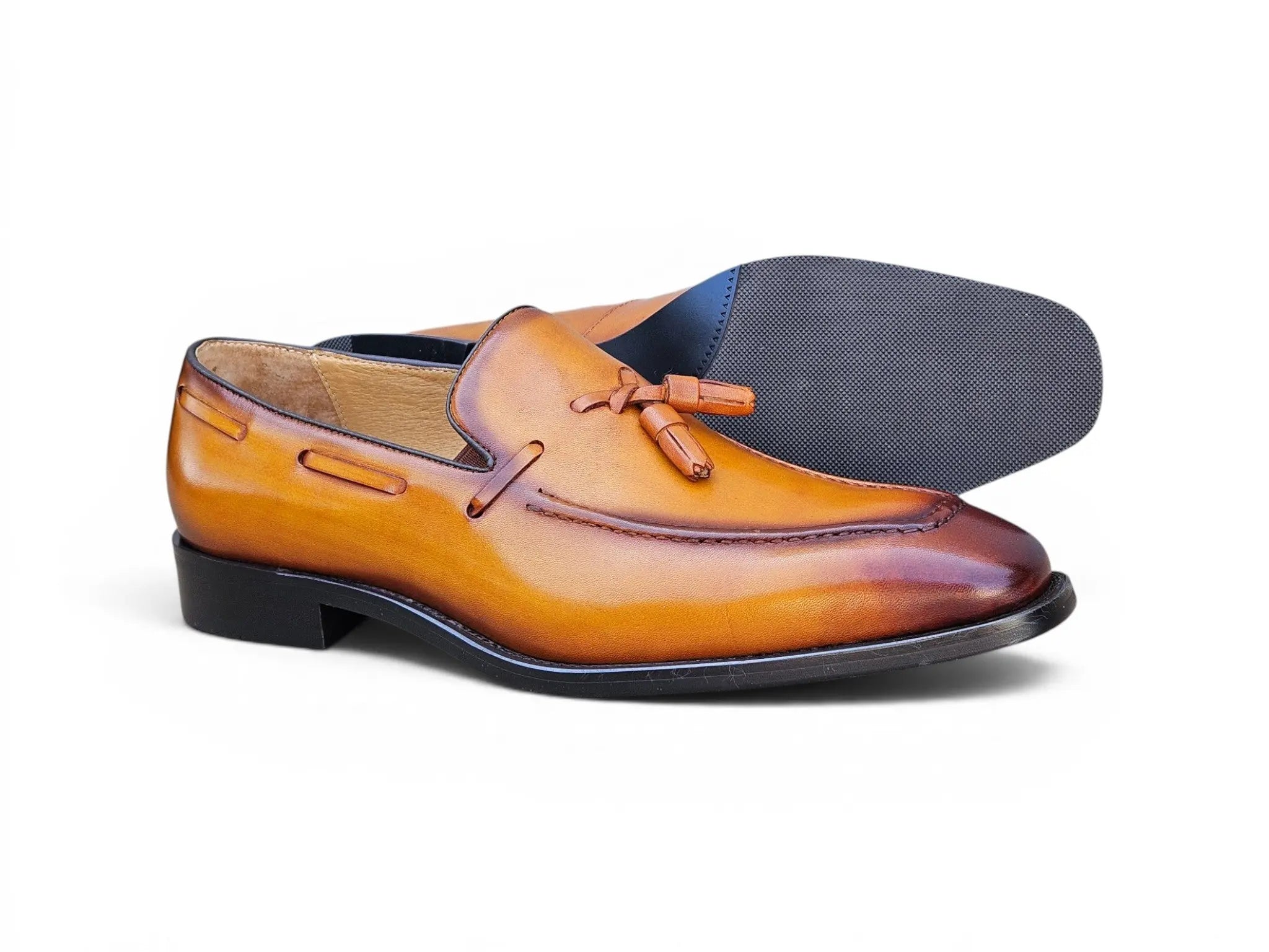 Carrucci Savoy Tassel Loafer - Cognac