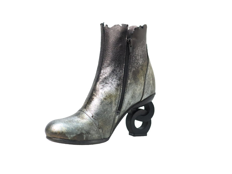 Papucei Ladies Silver Distressed Leather Ankle Boots - Dudes Boutique