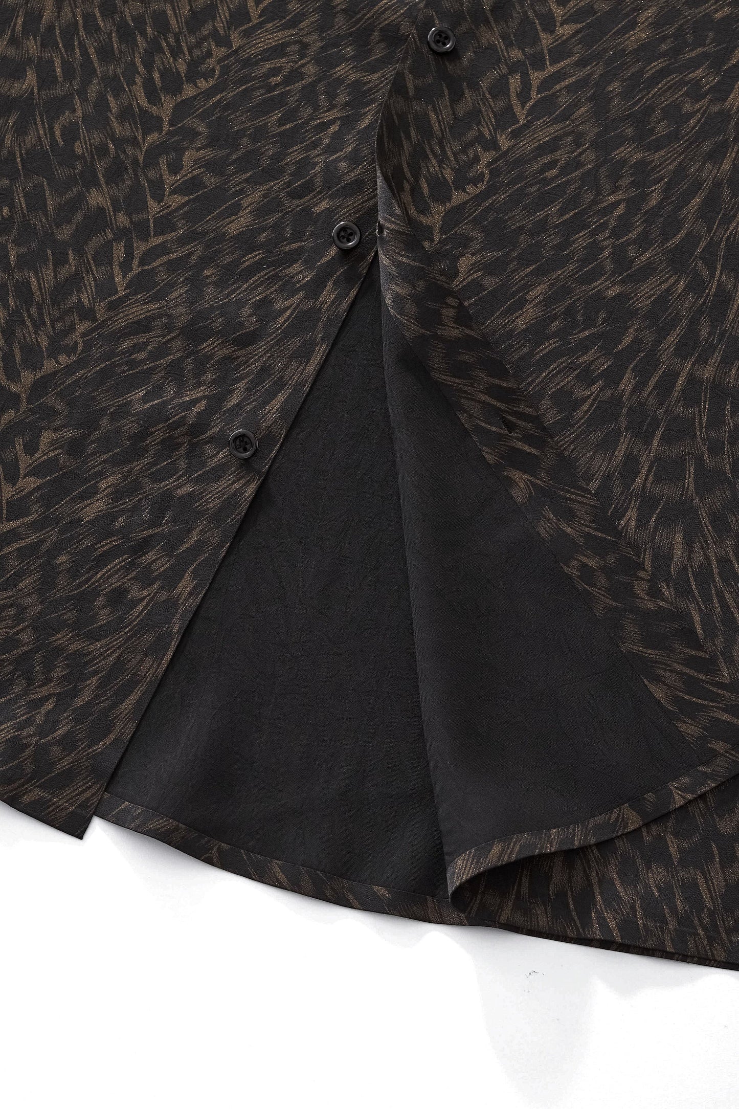 Noir Cheetah Stitchless LS Shirt BLACK