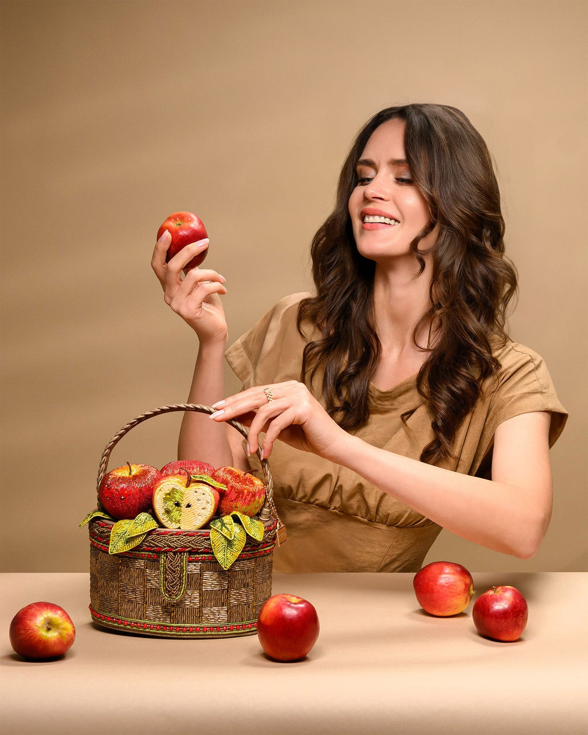 Mary Frances Apple Orchard Top Handle
