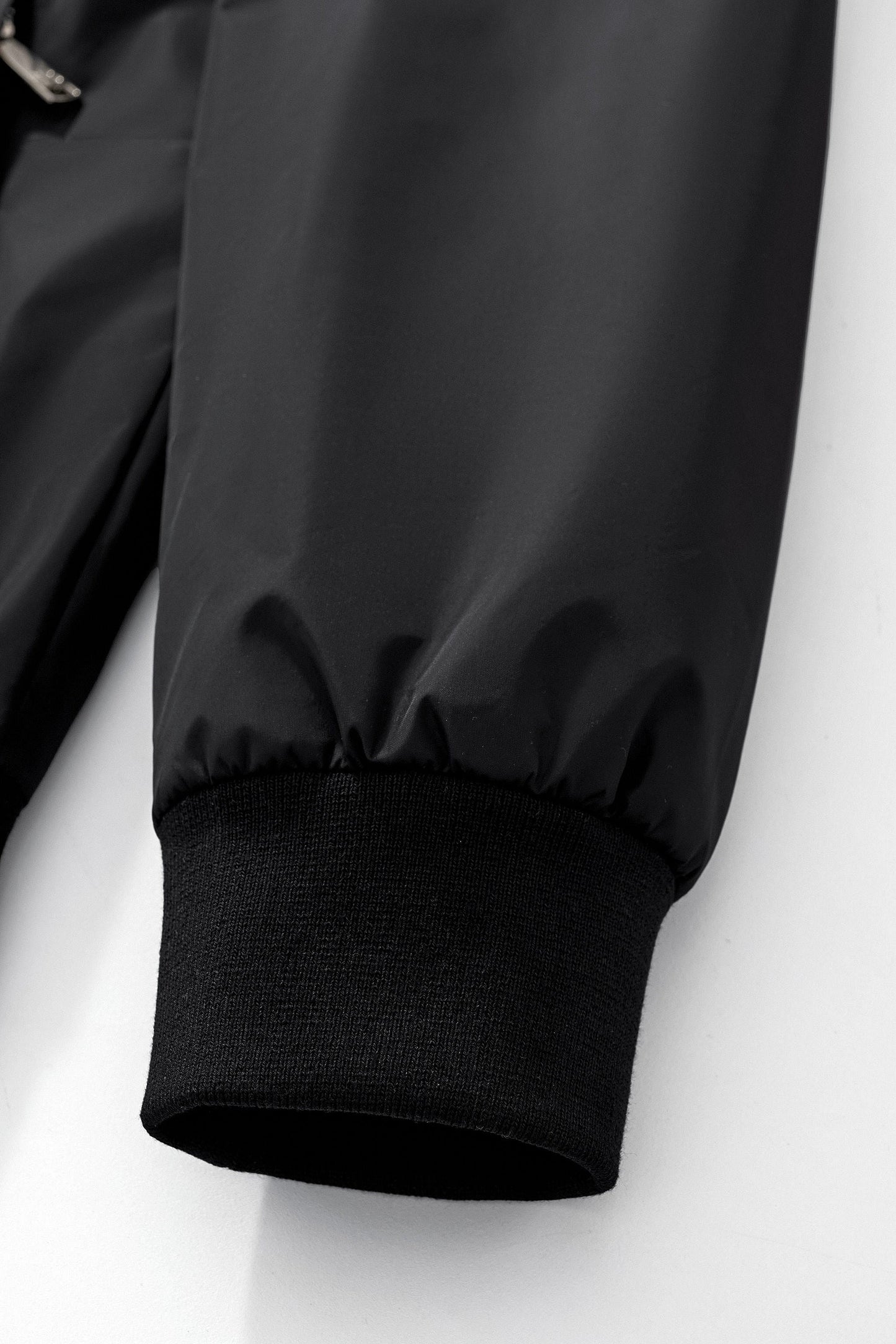 AeroLite Nylon Zip Jacket BLACK