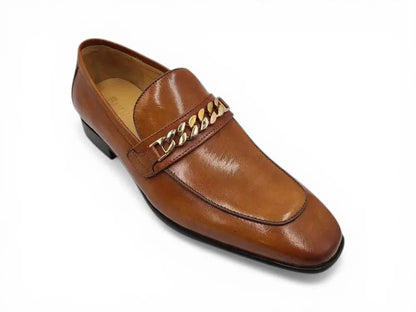 Beveled Squared Toe Loafer