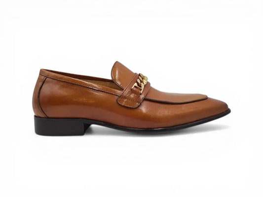 Beveled Squared Toe Loafer