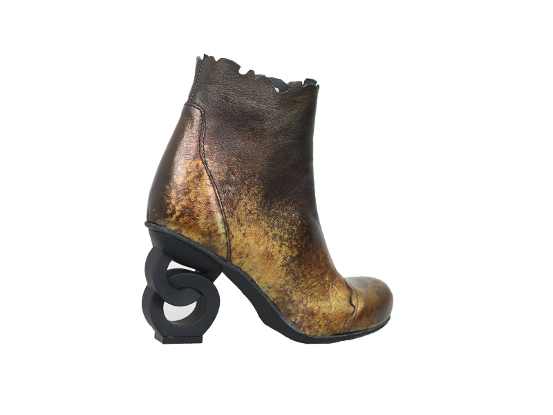 Papucei Women's Copper Leather Ankle Boots - Dudes Boutique