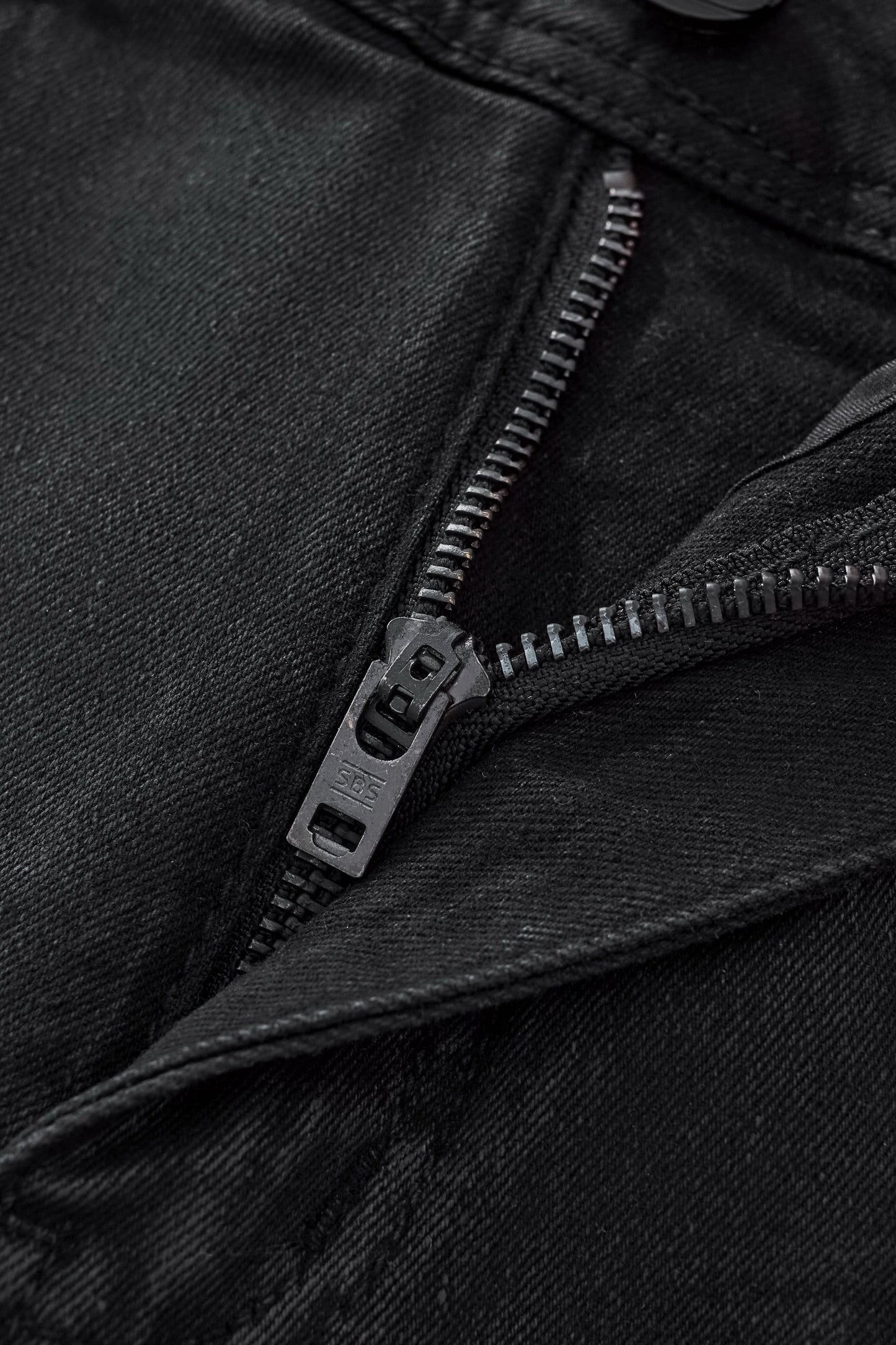 Regalia Medallion Print Denim Pant BLACK