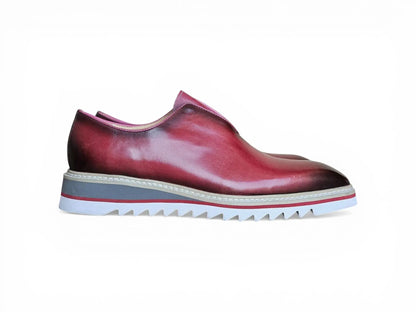 Laceless Loafer with Contrast color lightweight sole