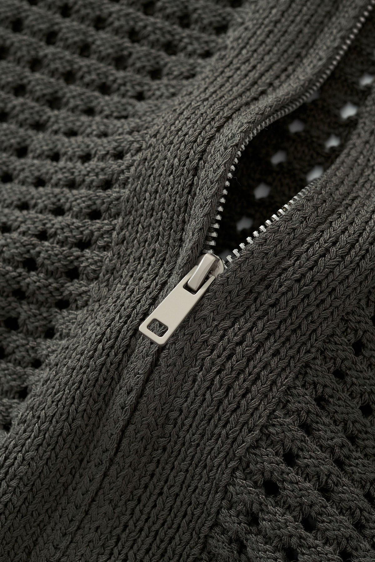 Breeze Mesh Zip Knit SS Shirt ARMY GREEN