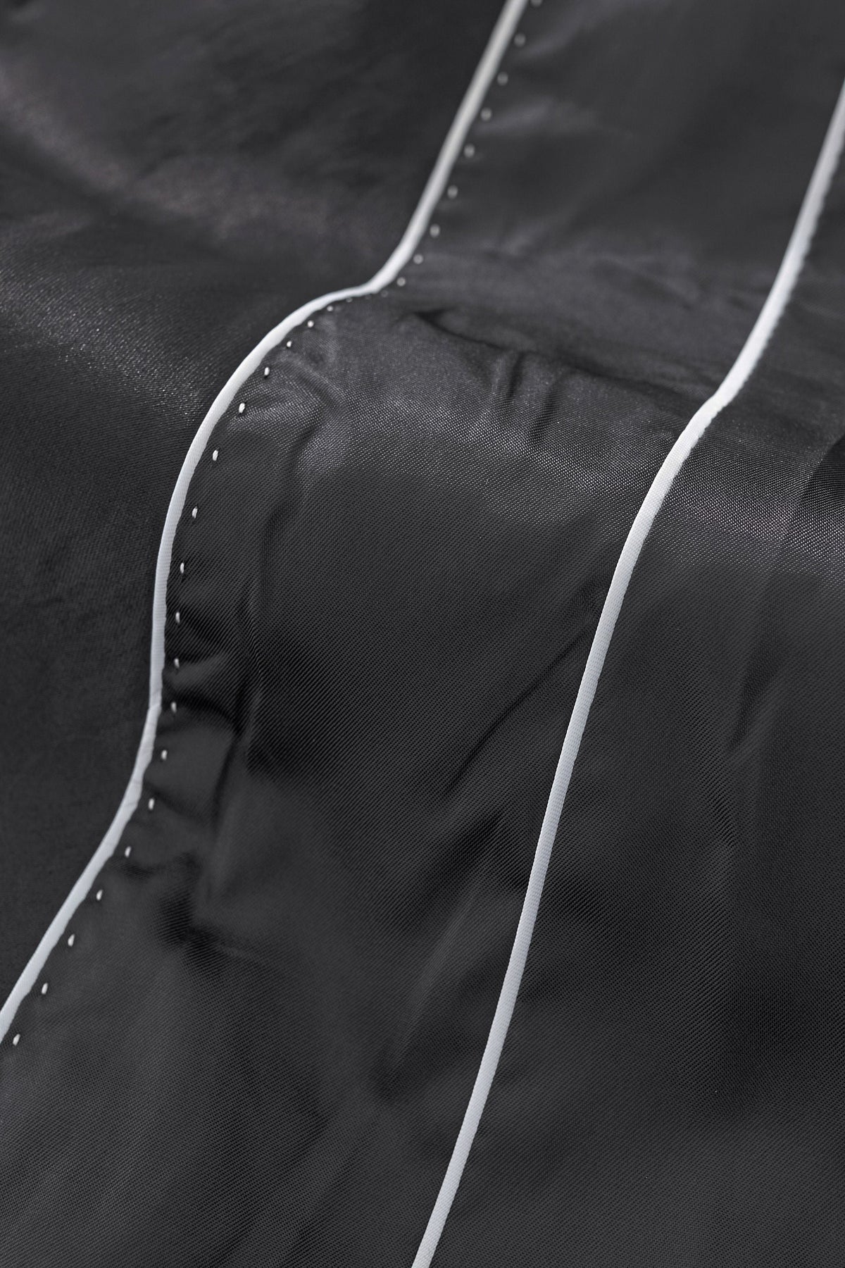 Barocco Valent Noir black velvet blazer with satin peak lapels