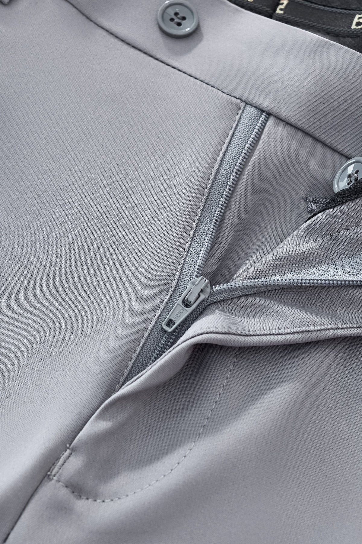 ESSENCE SIGNATURE SUIT GREY