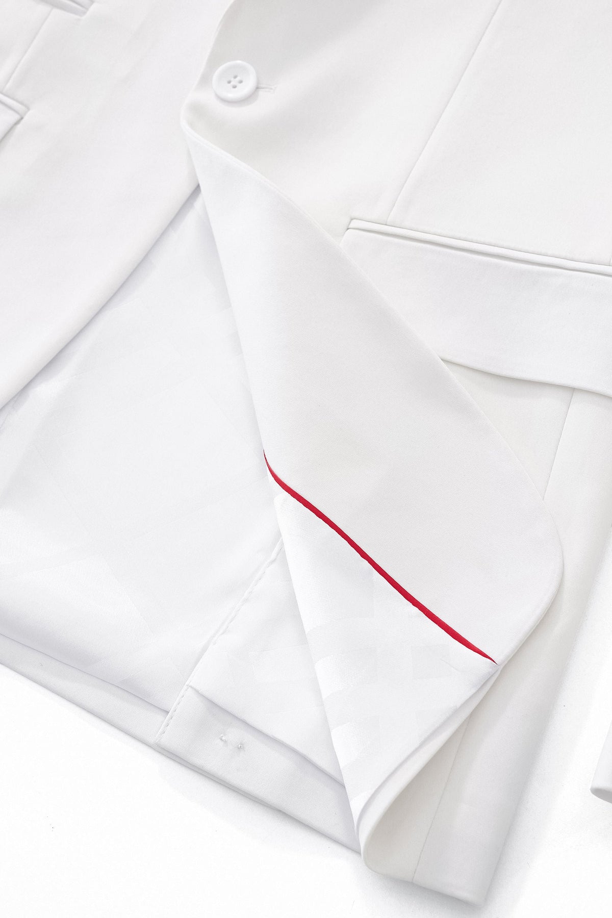 ESSENCE SIGNATURE SUIT WHITE