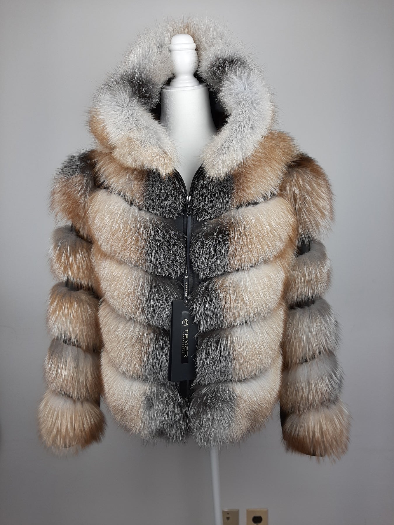 Kashani Ladies Detachable Sleeve & Hood Crystal Fox Jacket - Dudes Boutique