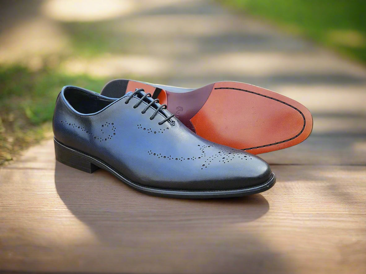 Whole Cut Oxford with Medallions
