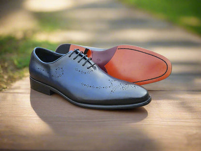 Whole Cut Oxford with Medallions
