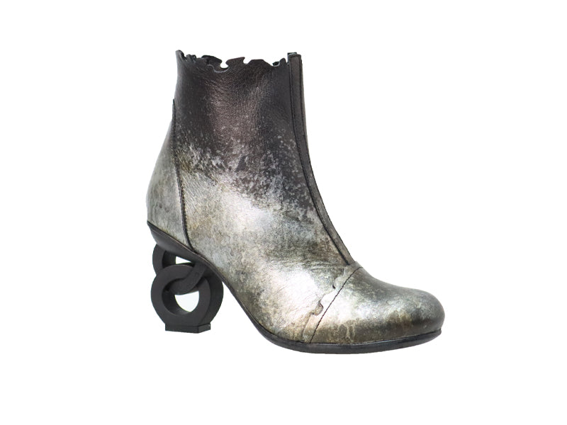 Papucei Ladies Silver Distressed Leather Ankle Boots - Dudes Boutique