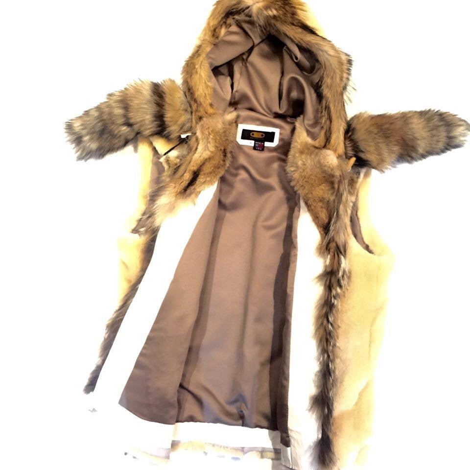Jakewood Men's Natural Fox Tail Shearling Vest - Dudes Boutique