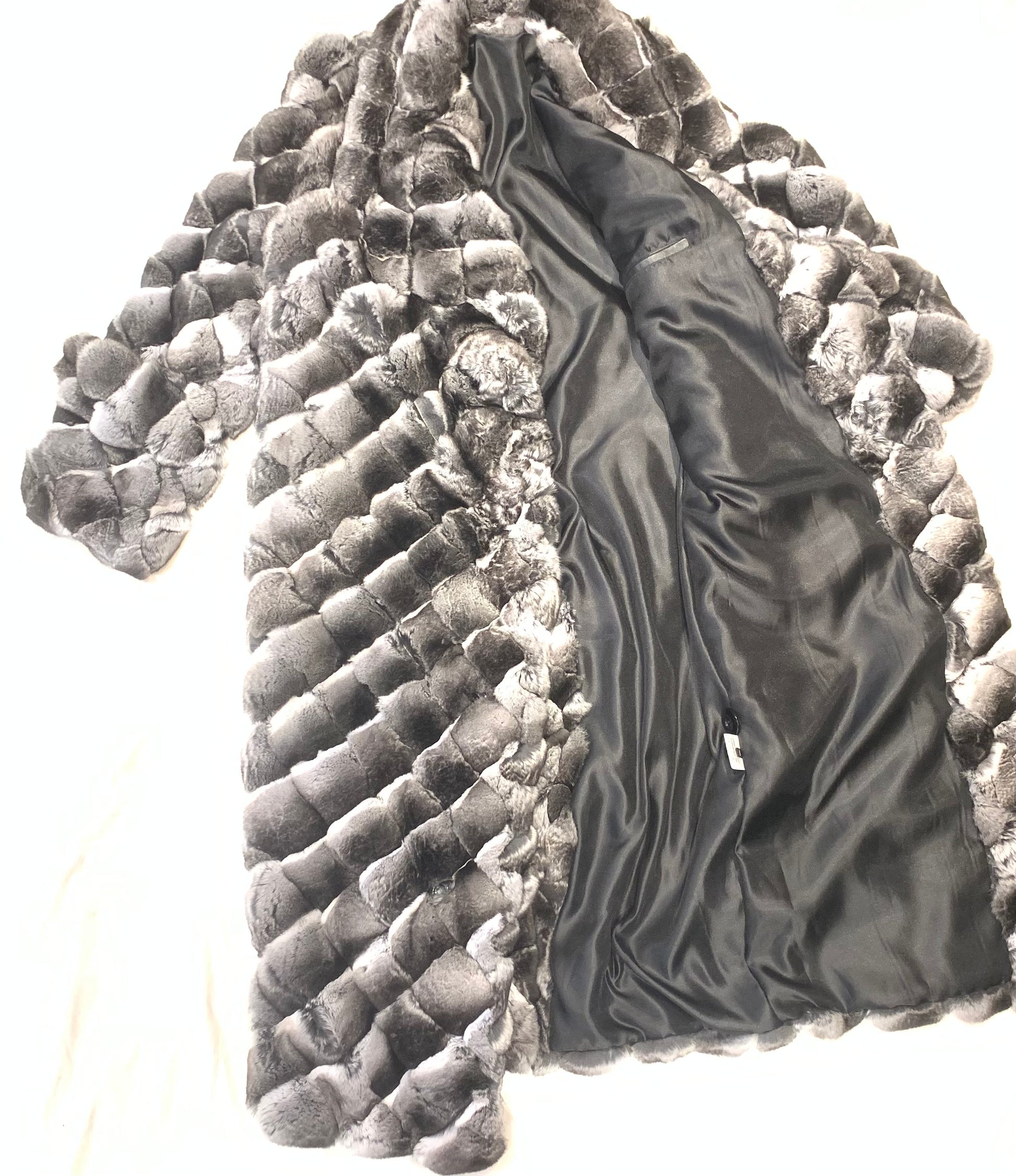 Kashani Men's 3/4 Diamond Cut Chinchilla Trench Fur Coat - Dudes Boutique