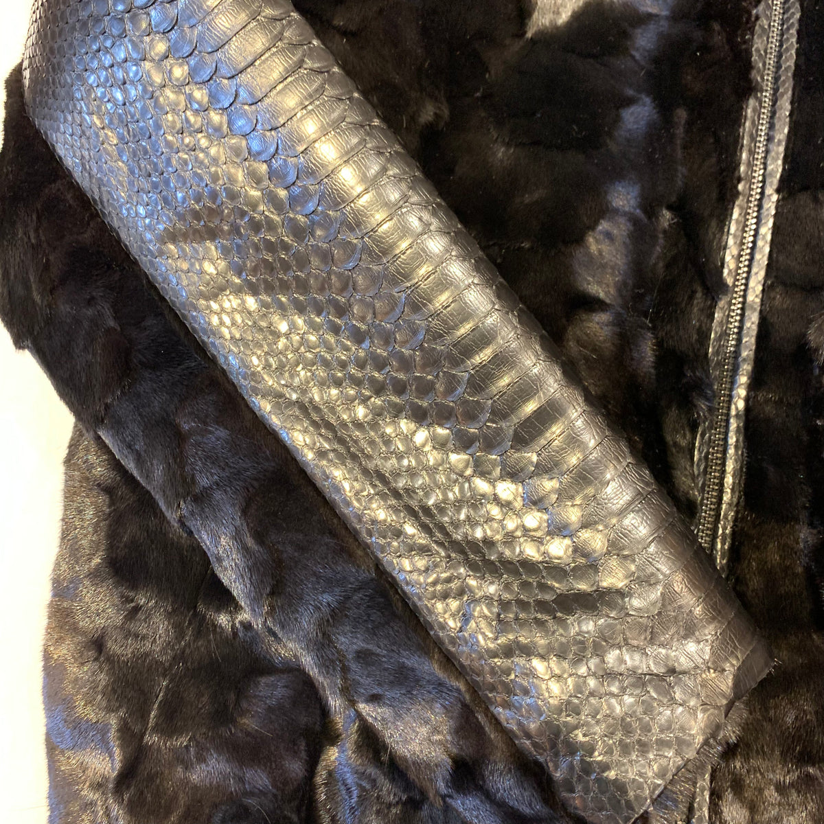 Kashani Black Natural Python Silver Fox Mink Fur Coat - Dudes Boutique